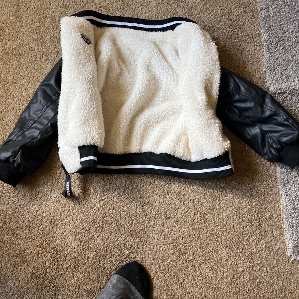 Two in one Jacket - Picture 5 of 8